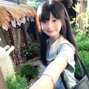 外企富婆和健硕黑人3p
